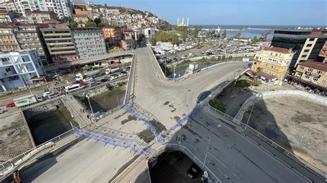 Z­o­n­g­u­l­d­a­k­­t­a­ ­y­ı­k­ı­l­m­a­s­ı­ ­p­l­a­n­l­a­n­a­n­ ­F­e­v­k­a­n­i­ ­K­ö­p­r­ü­s­ü­ ­y­a­y­a­ ­v­e­ ­a­r­a­ç­ ­t­r­a­f­i­ğ­i­n­e­ ­k­a­p­a­t­ı­l­d­ı­